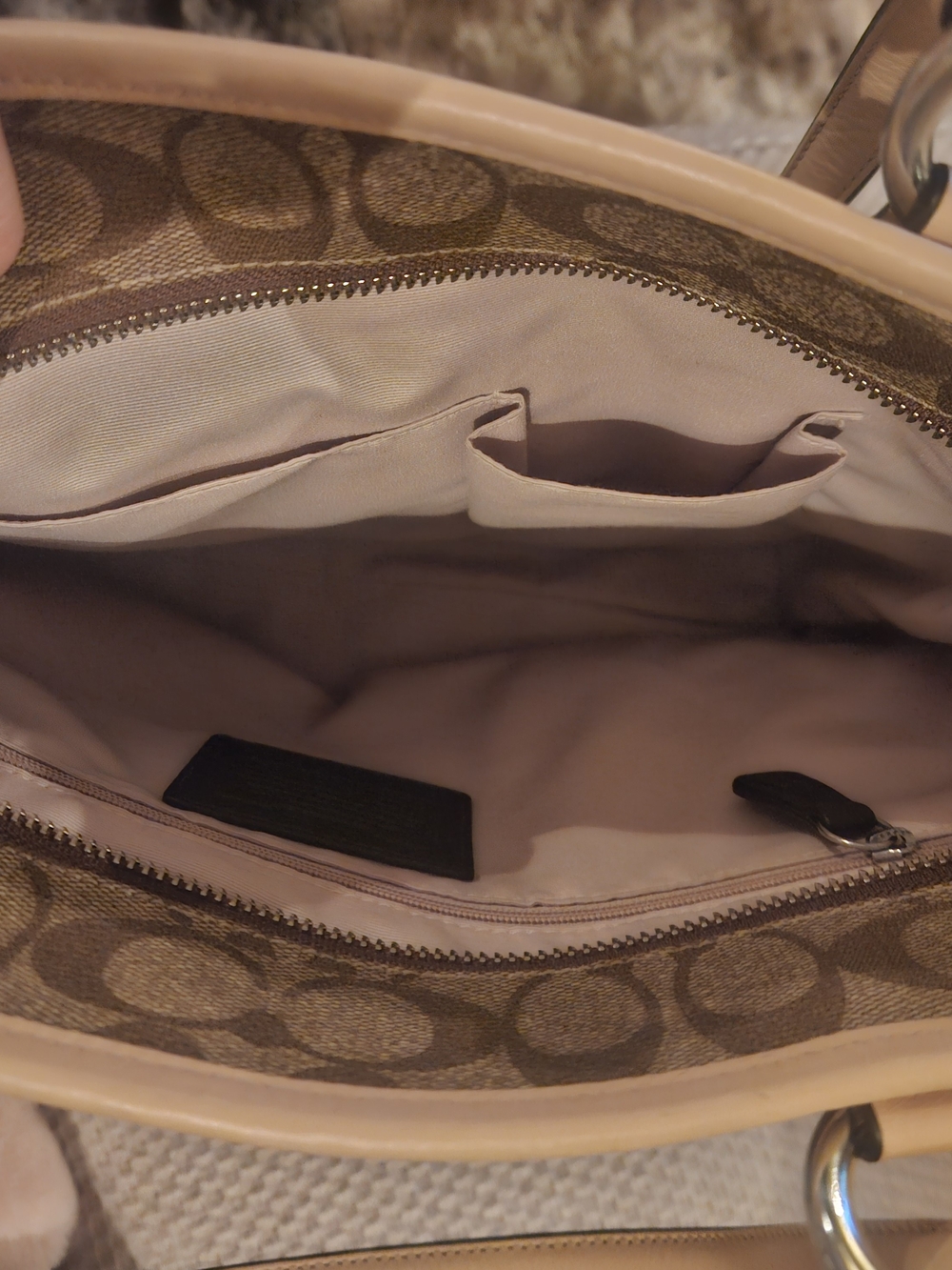 COACH Peyton Signature Heritage Tote Timeless Khaki/Tan - Picture 5 of 6